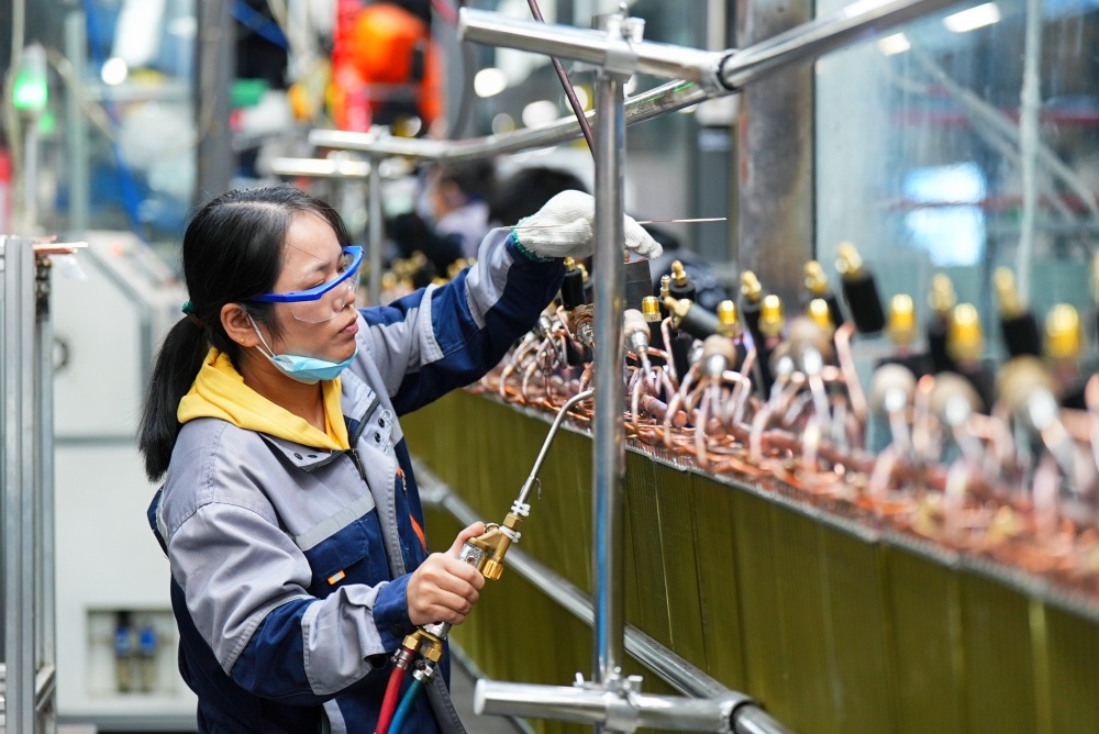 武漢美的暖通工廠 AI質(zhì)檢革新制冷設(shè)備制造，實(shí)現(xiàn)產(chǎn)品“下線即合格”